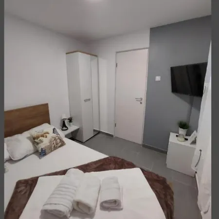 Apartamento Karla Šibenik
